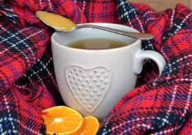 Naturalne i domowe sposoby na zimowe przeziębienie